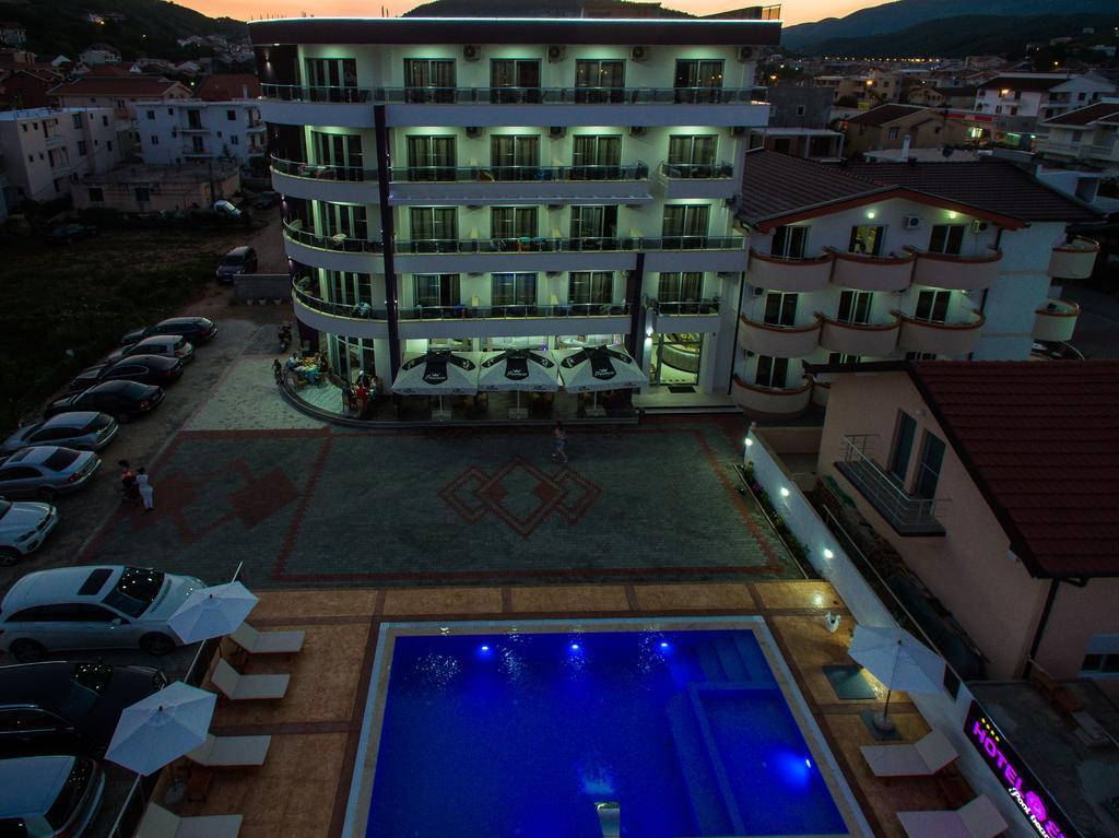 Hotel Edita Ulcinj Zewnętrze zdjęcie