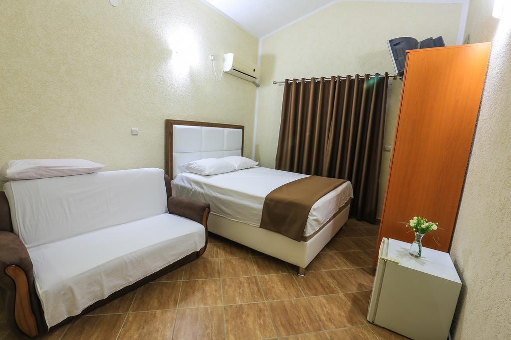 Hotel Edita Ulcinj Zewnętrze zdjęcie