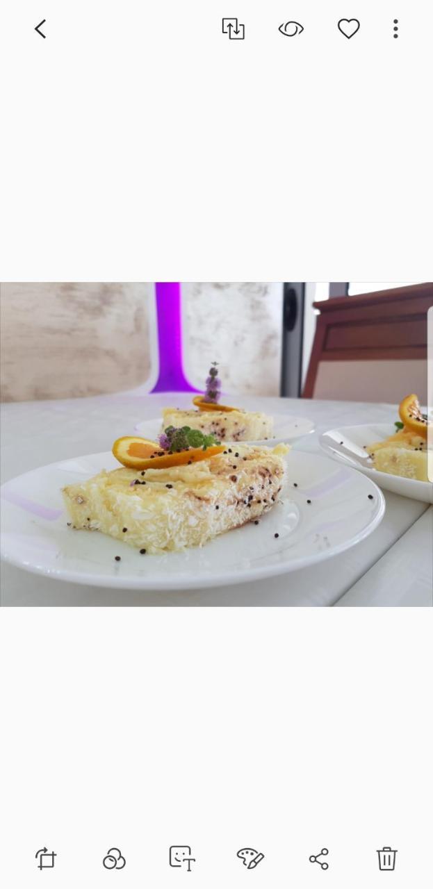 Hotel Edita Ulcinj Zewnętrze zdjęcie